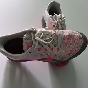 Women’s Nike Air Max Dynasty 2